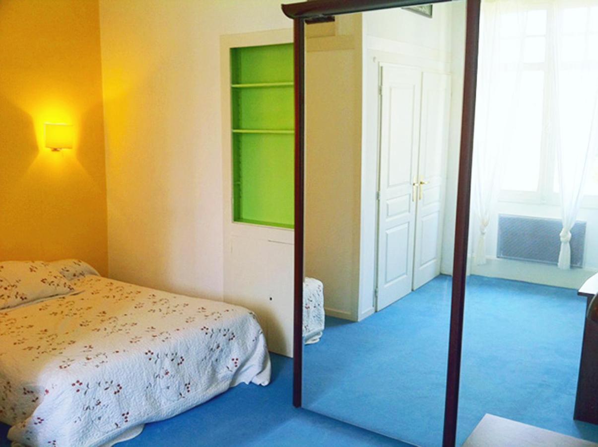 T2 A Pied De Plage Sur Ancien Hotel Chic, Samedi A Samedi Saint-Jean-de-Luz Bagian luar foto